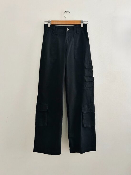 Target Pants - 🌟Free With Purchase🌟 Target Wild Fable Mid-Rise Cargo Pants in Black, Size XXS
